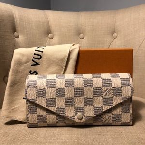 Louis Vuitton Josephine Wallet